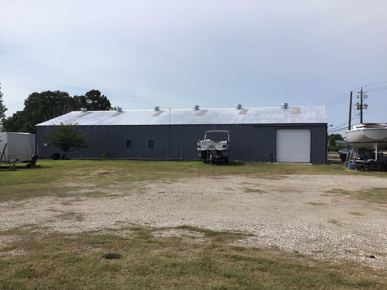 More Photos Of 921 Lawrence Rd, Kemah Industrial For Sale