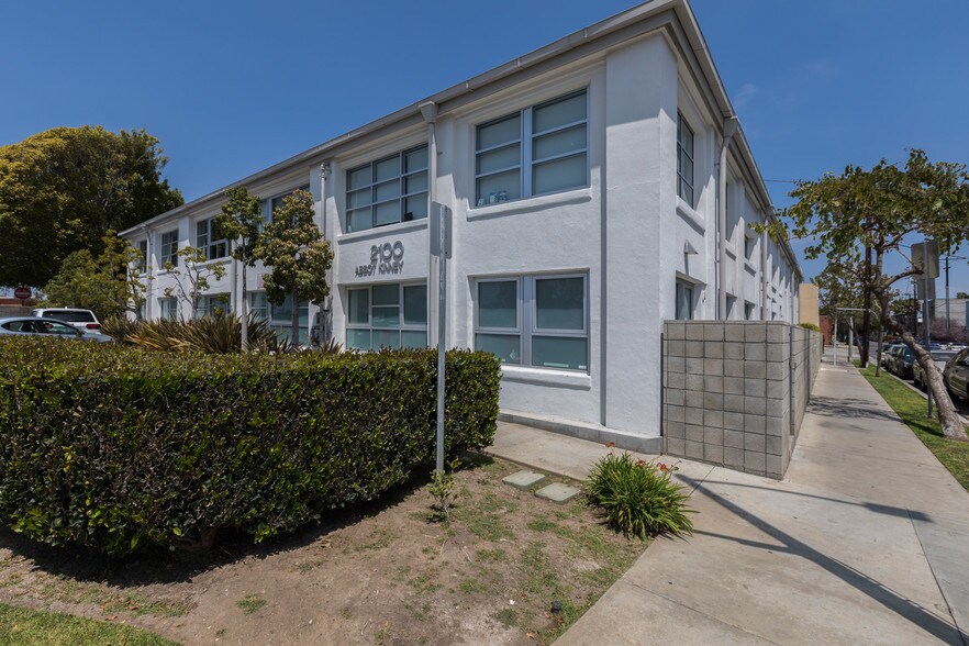 More Photos Of 2100 Abbot Kinney Blvd, Venice Office For Lease