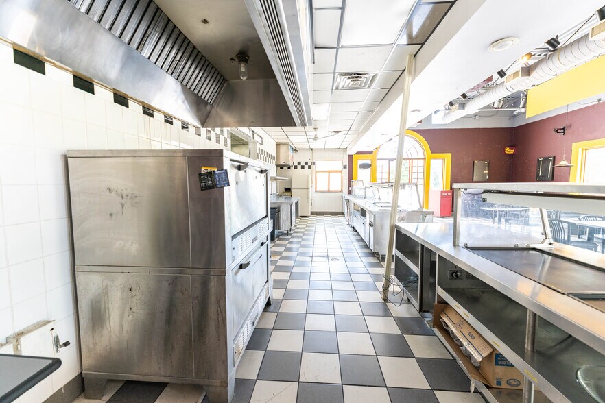 More Photos Of 1088 S University St, Mount Pleasant Restaurant For Lease