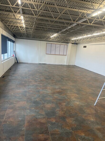 More Photos Of 7050 11th Ave SW, Rochester Warehouse For Sale