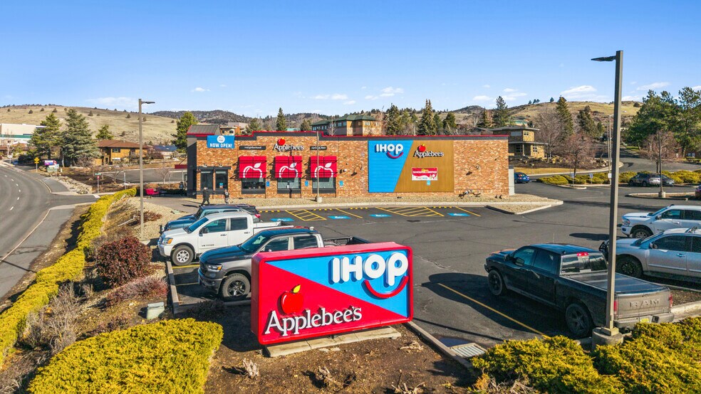More Photos Of 2750 Campus Dr, Klamath Falls Restaurant For Sale