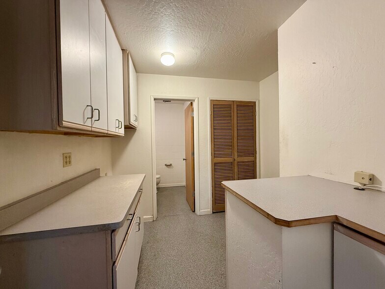 More Photos Of 928-930 San Pablo Ave, Albany Medical For Sale