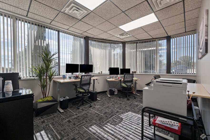 More Photos Of 43000 W 9 Mile Rd, Novi Coworking Space