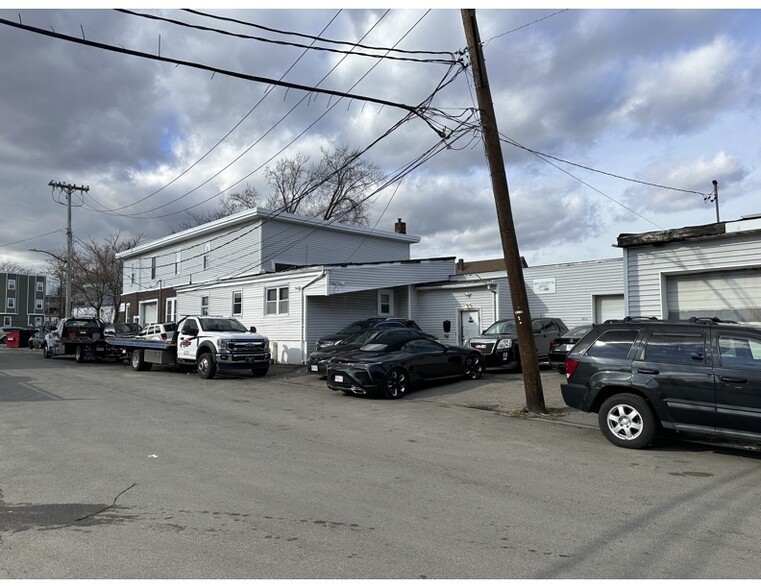 More Photos Of 80 Christopher St, Dorchester Land For Sale