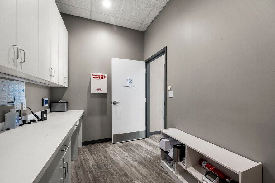 More Photos Of 1700 Plymouth Rd, Minnetonka Apartments For Lease