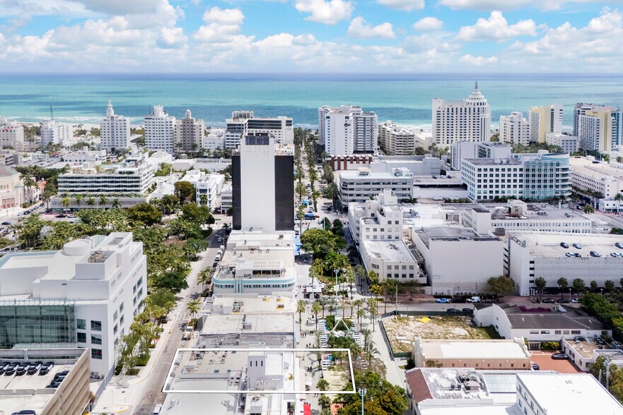 More Photos Of 525-533 Lincoln Rd, Miami Beach, Miami Beach Storefront For Lease