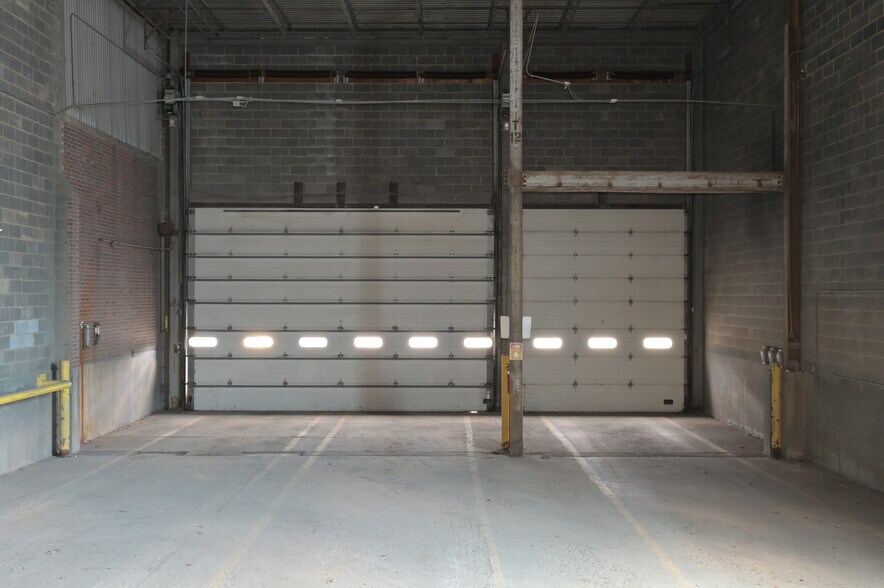 More Photos Of 835 Washington St, Saint Marys Manufacturing For Lease