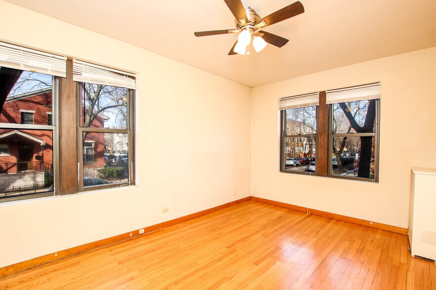 More Photos Of 3751 N Marshfield Ave, Chicago Apartments For Sale