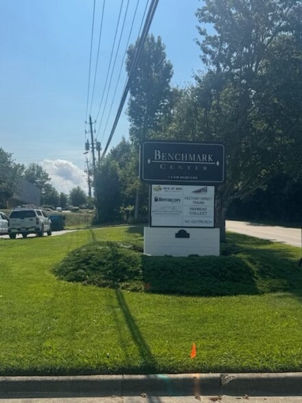 More Photos Of 7 Glenn Bridge Rd, Arden Medical For Lease