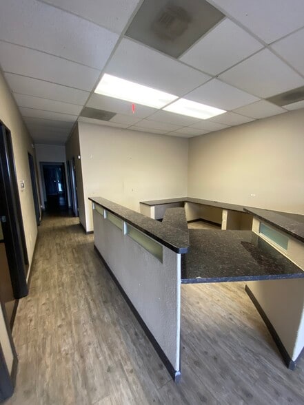 More Photos Of 2701 E Hammer Ln, Stockton Medical For Lease