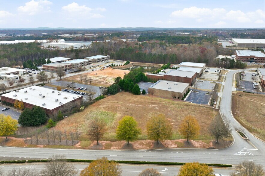 More Photos Of 4129 Industry Way, Flowery Branch Land For Lease