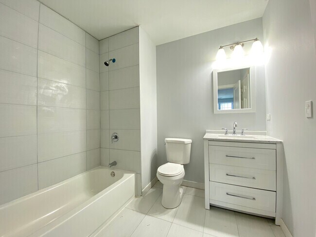 More Photos Of 7441 N Rogers Ave, Chicago Multifamily For Sale