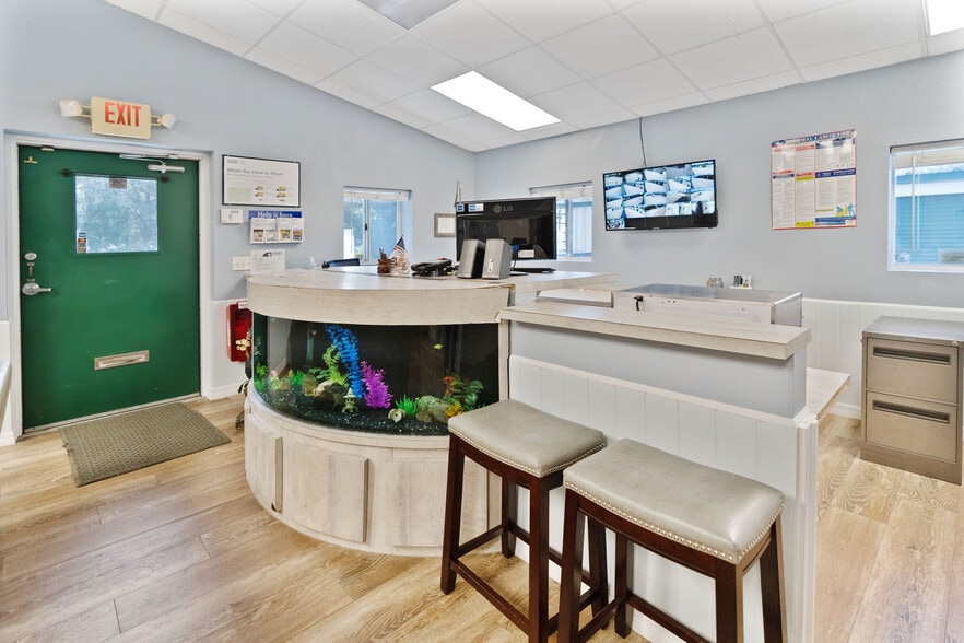 More Photos Of 19545 W Highway 40, Dunnellon Self Storage For Lease