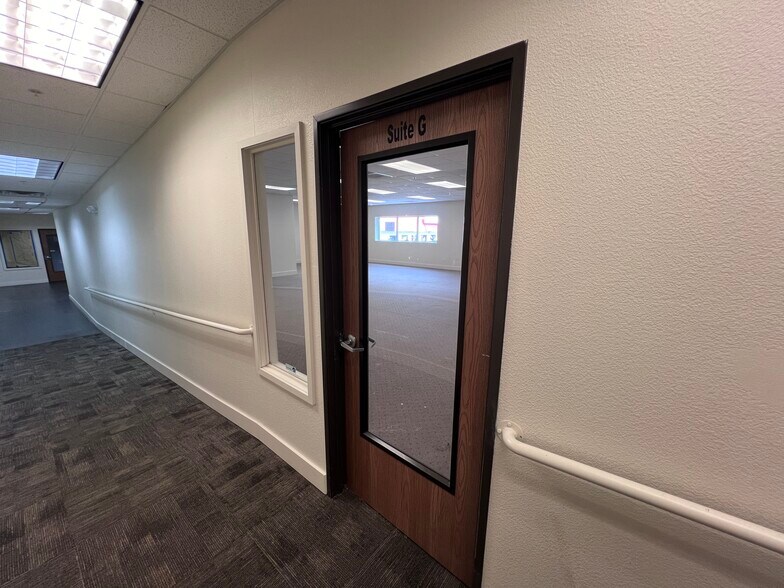 More Photos Of 807 17th St, Greeley Storefront For Lease