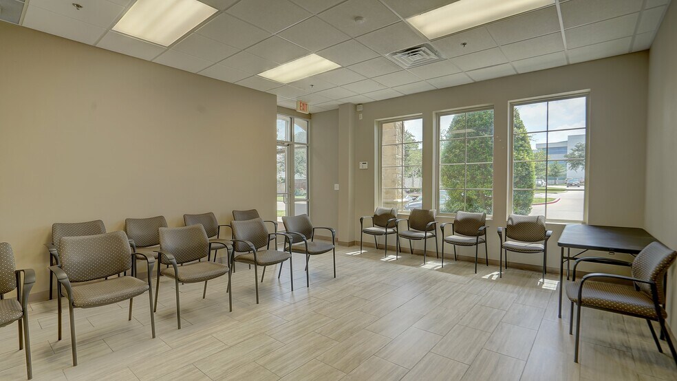 More Photos Of 3230 Interstate 30, Mesquite Medical For Lease