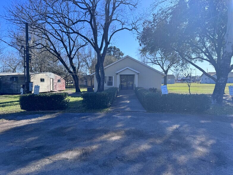 More Photos Of 307 Acker St, Magnolia Flex For Sale