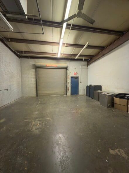 More Photos Of 701 Business Way, Wylie Manufacturing For Lease