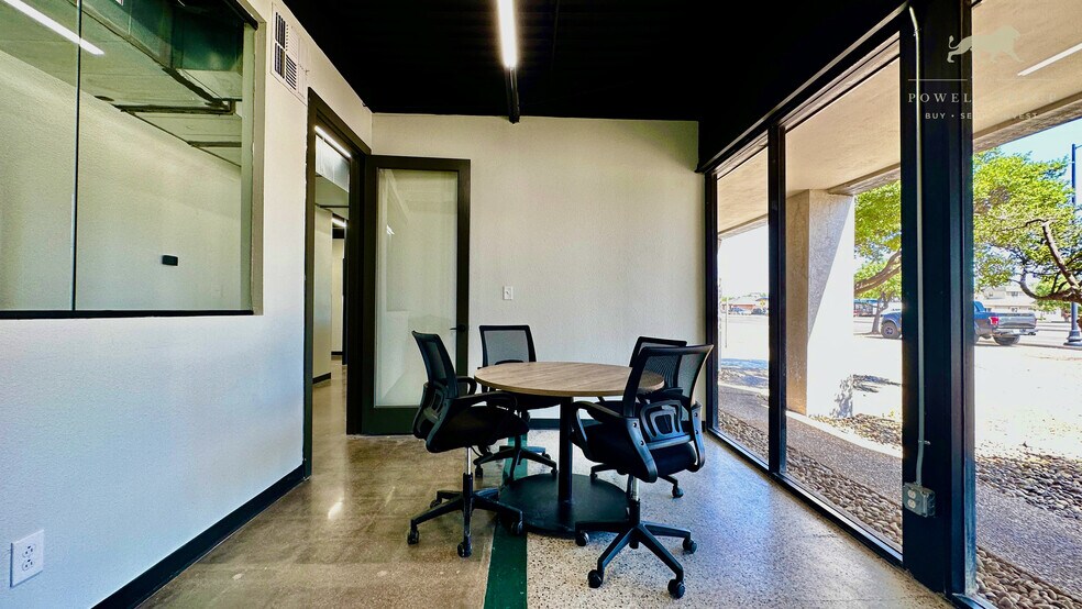 More Photos Of 3610 34th St, Lubbock Office For Sale
