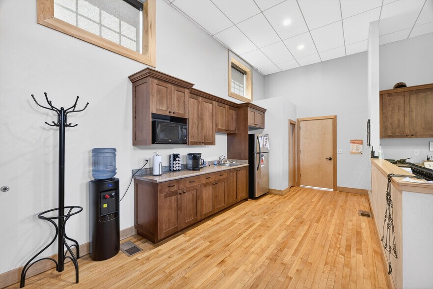 More Photos Of 421 Court St, Elko Serviced Offices For Sale