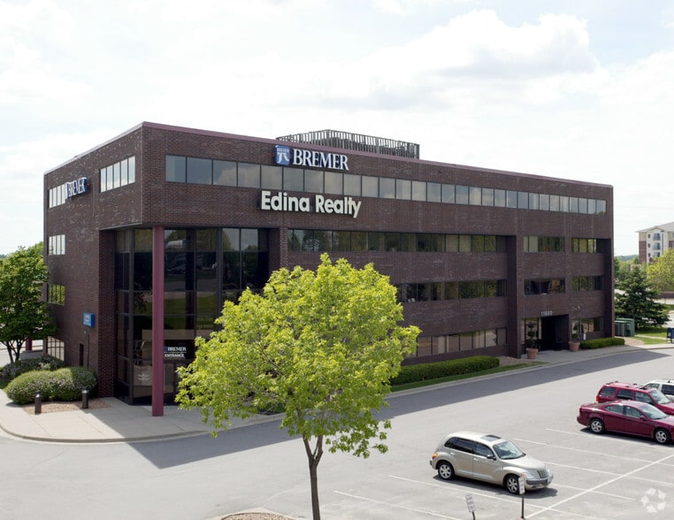 More Photos Of 11800 Singletree Ln, Eden Prairie Office For Lease