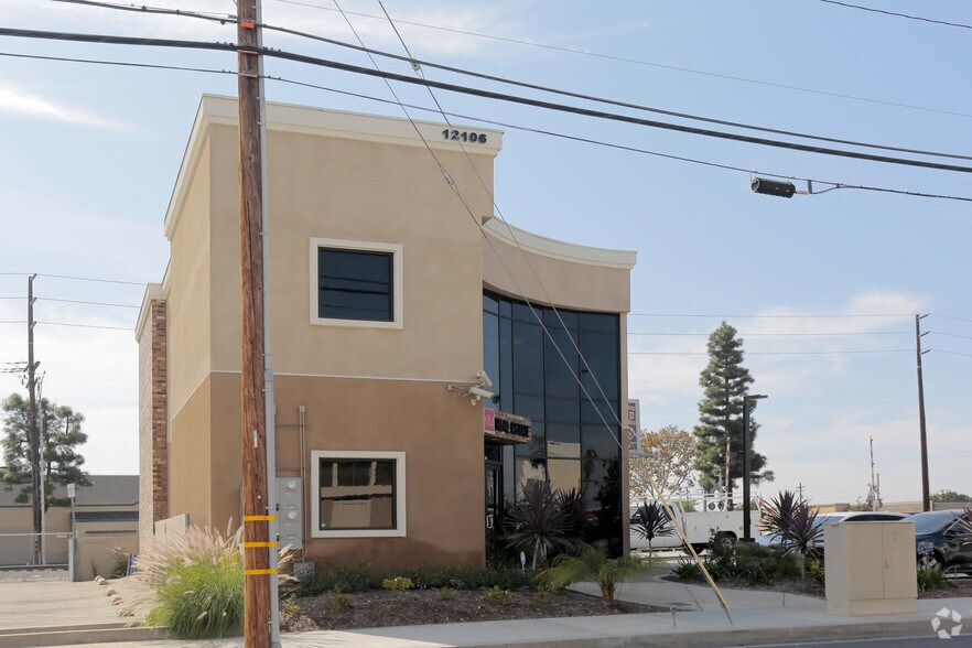 More Photos Of 12106 Front St, Norwalk Medical For Sale