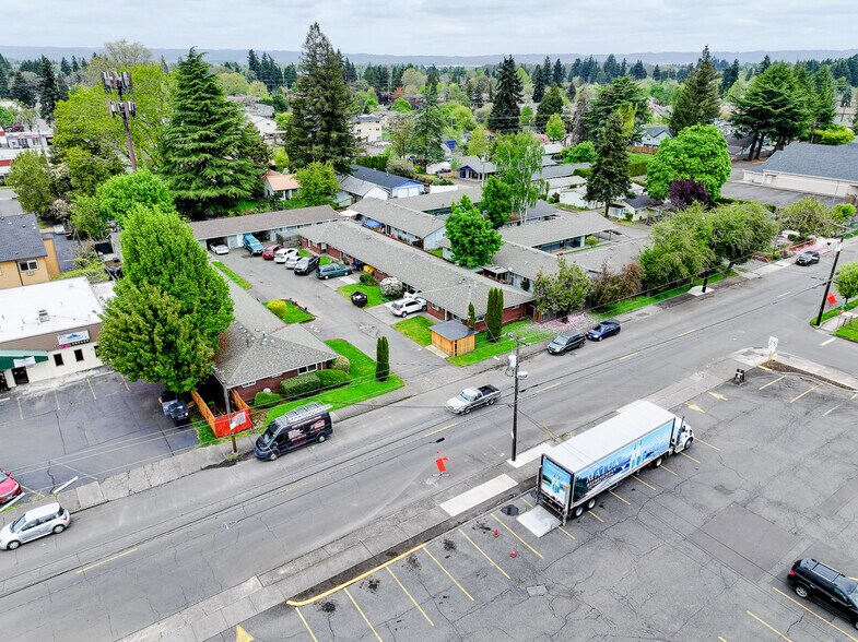 More Photos Of 1049 SE Walnut St, Hillsboro Apartments For Sale