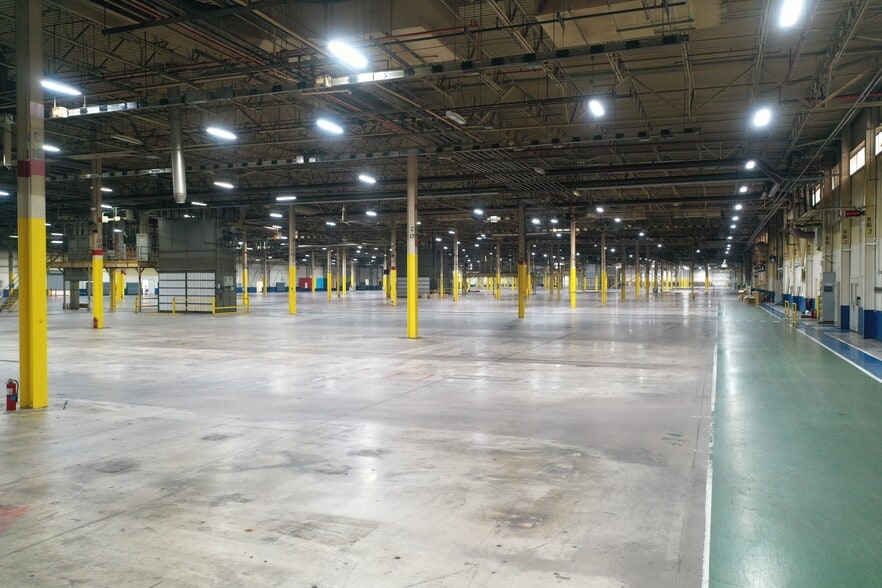 More Photos Of 2121 Holston Bend Dr, Mascot Manufacturing For Lease