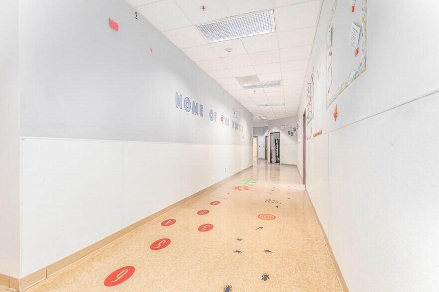 More Photos Of 998 Corporate Blvd, Aurora Office For Sale