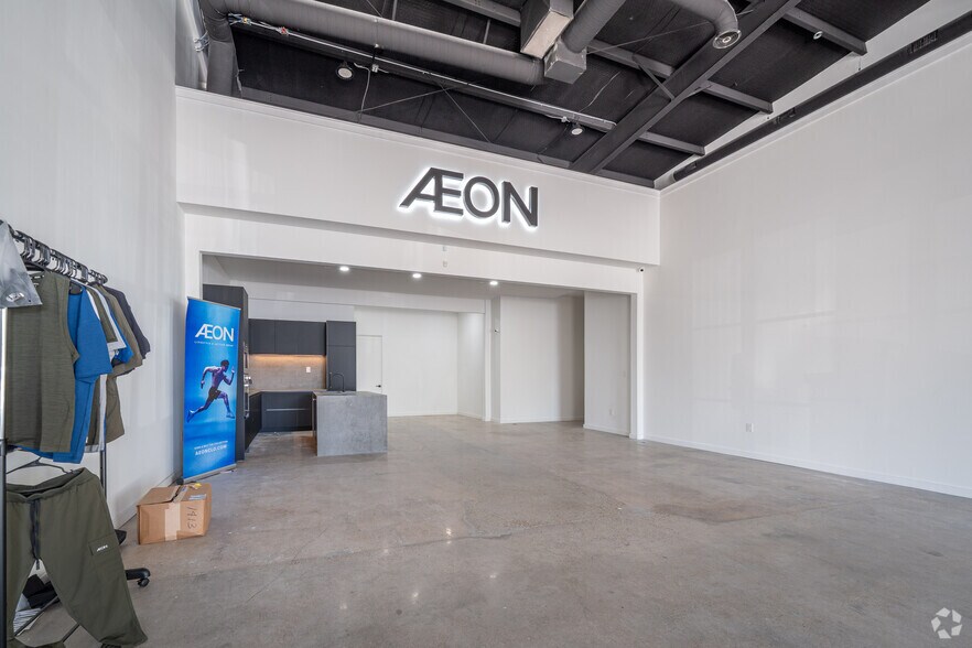 More Photos Of 3330 Audley St, Houston Storefront Retail Office For Sale