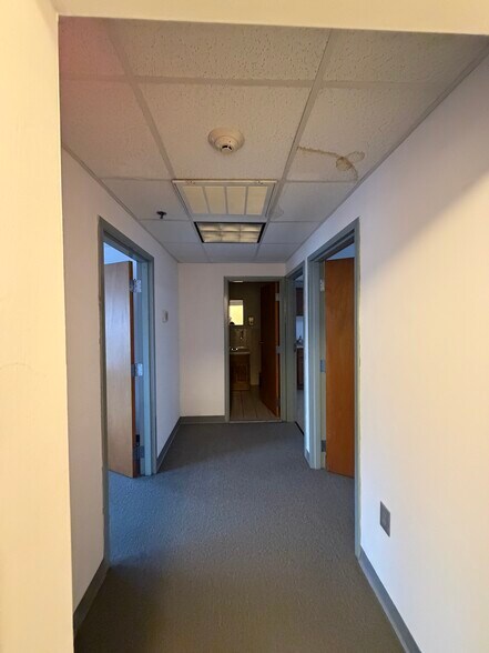 More Photos Of 49 Day St, Somerville Flex For Lease