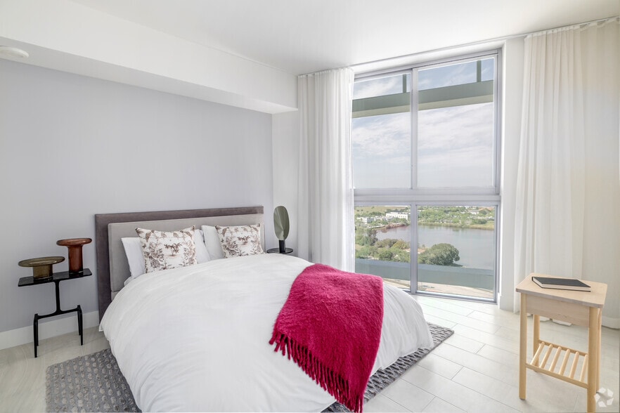 More Photos Of 2000 Metropica Way, Fort Lauderdale Apartments For Sale