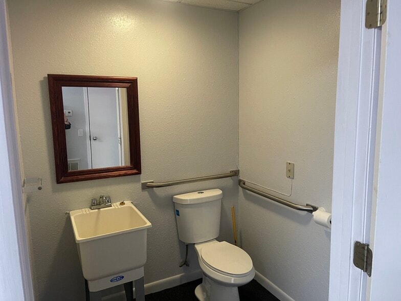 More Photos Of 3426-3460 N Citrus Ave, Crystal River Storefront Retail Office For Sale