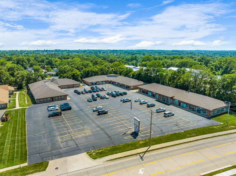 More Photos Of 3910 S Old Highway 94, Saint Charles Office For Sale