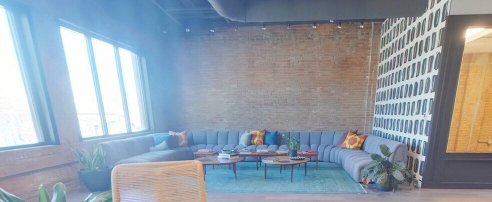 More Photos Of 2616-2618 Main St, Dallas Storefront Retail Office For Lease