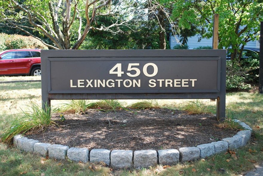 More Photos Of 450 Lexington St, Newton Office For Lease