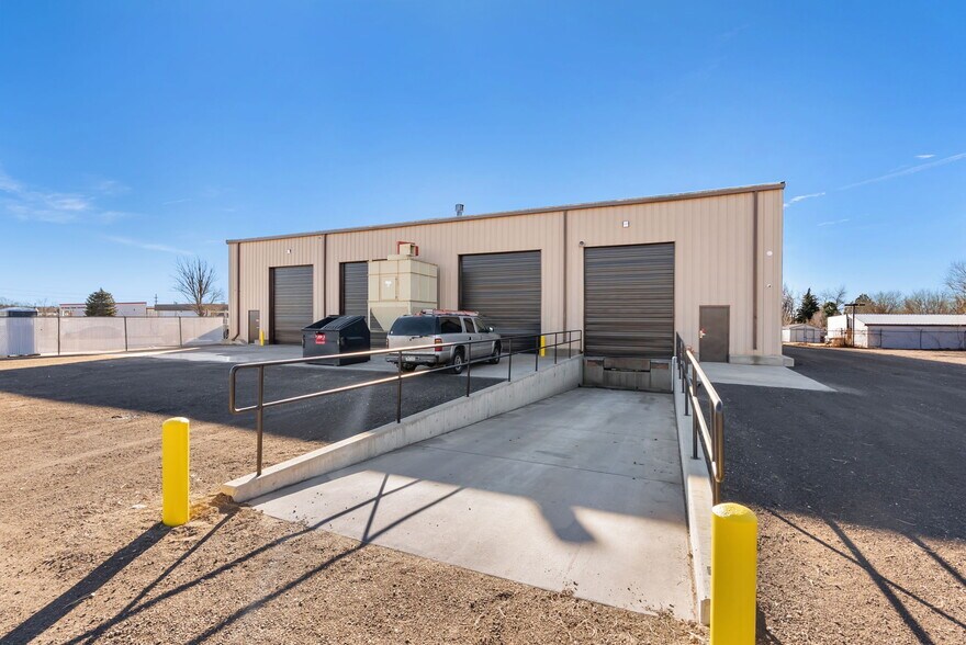 More Photos Of 2150 Victor Pl, Colorado Springs Distribution For Lease