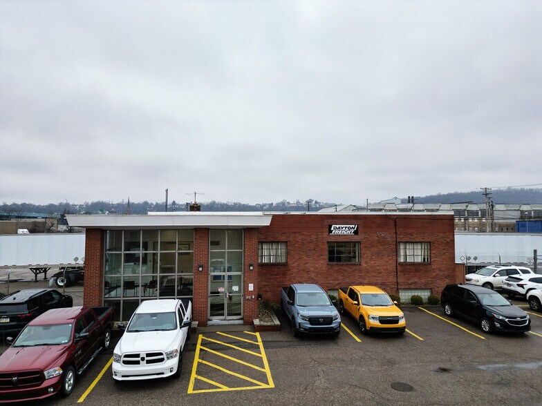 More Photos Of 2 Sexton Rd, McKees Rocks Distribution For Sale