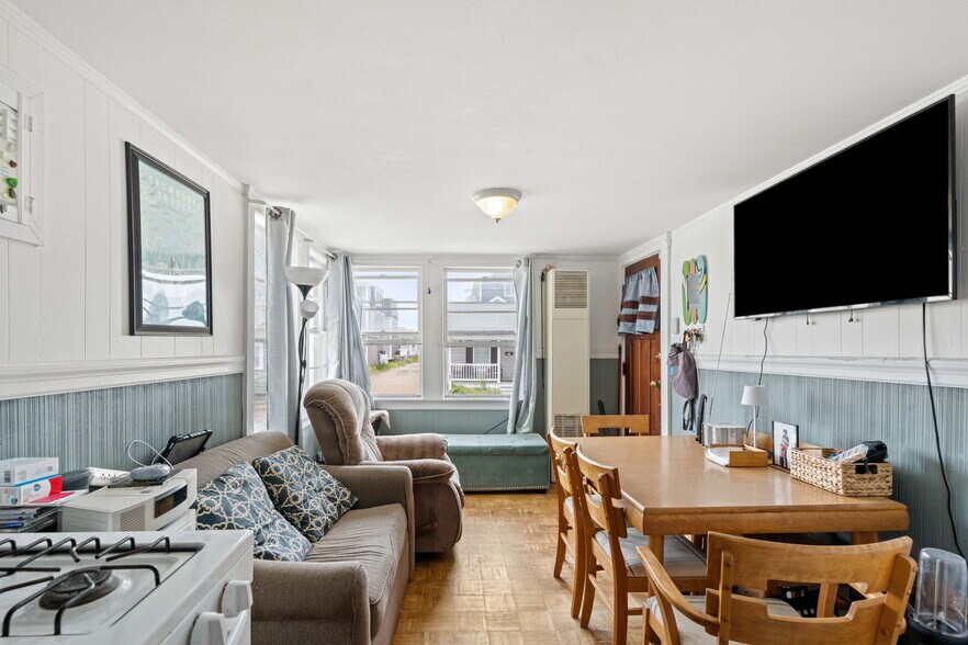 More Photos Of 14 Vermont St, Salisbury Multifamily For Sale