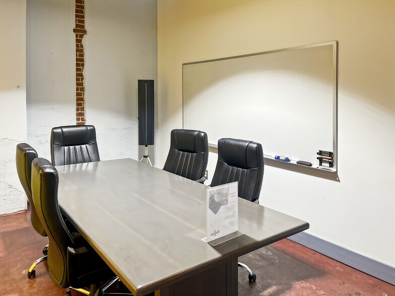 More Photos Of 12461 Veterans Memorial Hwy, Douglasville Loft Creative Space For Lease