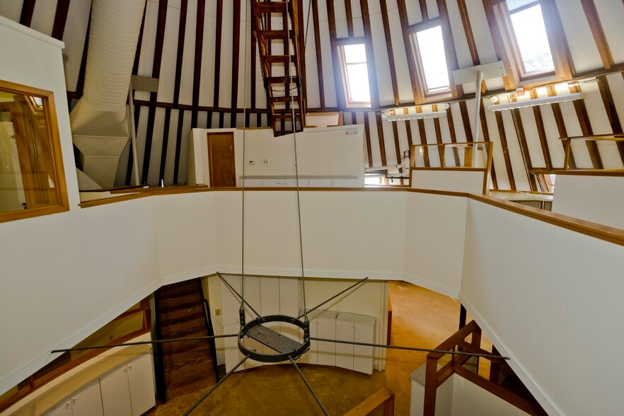 More Photos Of 244 Main St, Northampton Office Residential For Sale