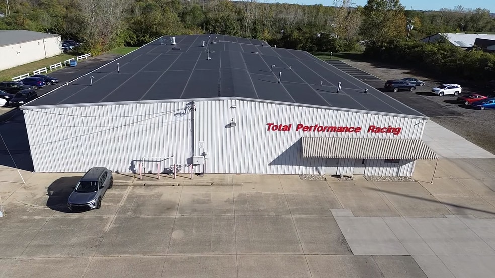 More Photos Of 2720 Symmes Rd, Fairfield Warehouse For Lease
