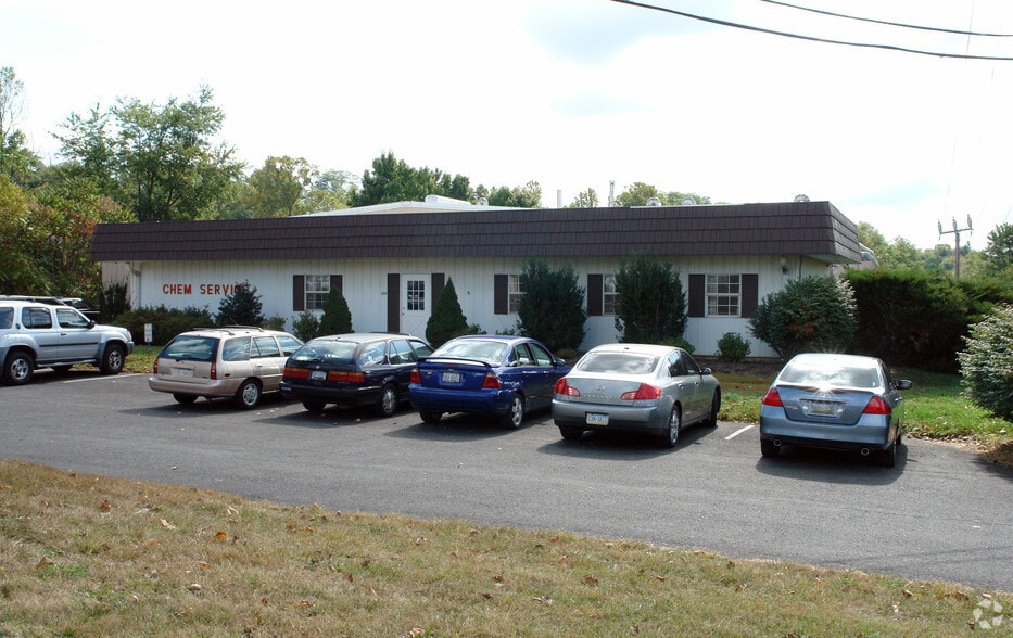 More Photos Of 660 Tower Ln, West Chester Manufacturing For Sale