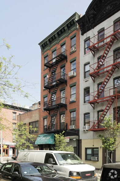 More Photos Of 156 Stanton St, New York Apartments For Lease