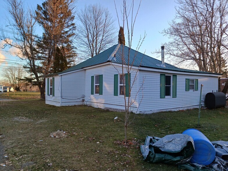 More Photos Of 5 Maple St, Baileyville Manufactured Housing Mobile Home Park For Sale