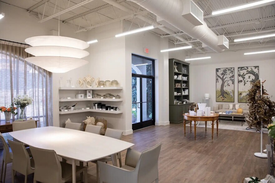 More Photos Of 5207 Essen Ln, Baton Rouge Unknown For Lease