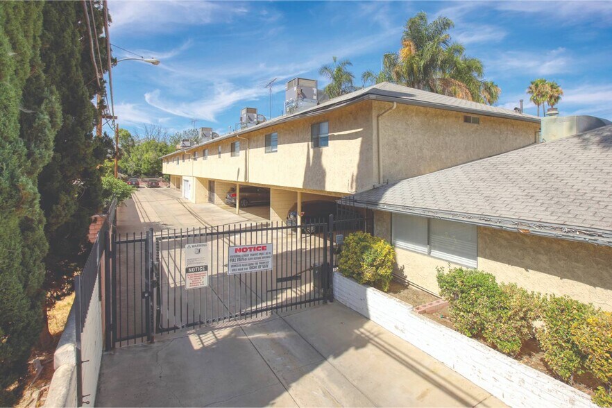 More Photos Of 145 W Grove St, Rialto Apartments For Sale