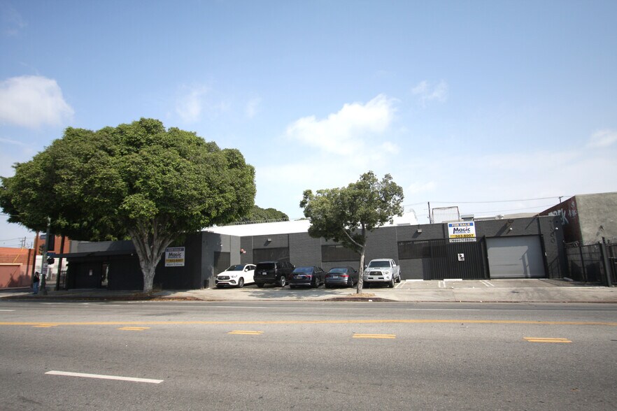 More Photos Of 2300 S Broadway, Los Angeles Manufacturing For Sale