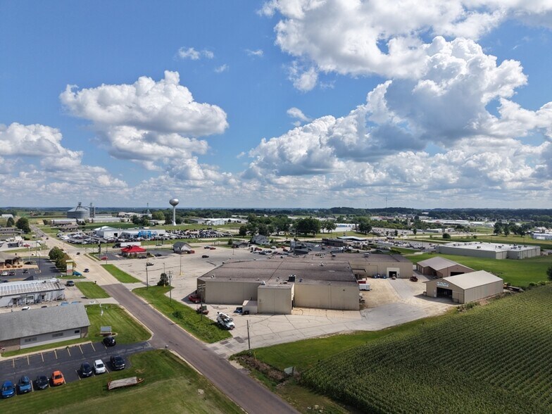 More Photos Of 1230 N Main St, Viroqua Freestanding For Sale