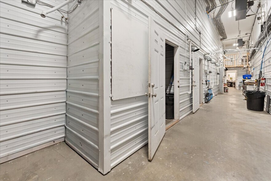 More Photos Of 2145 Richardson Hwy, North Pole Industrial For Sale
