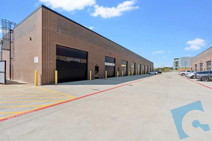 More Photos Of 4451 Dale Earnhardt Way, Northlake Unknown For Lease